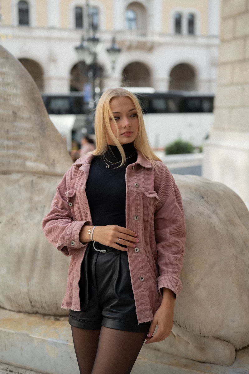 Strieborná retiazka s mesiacom