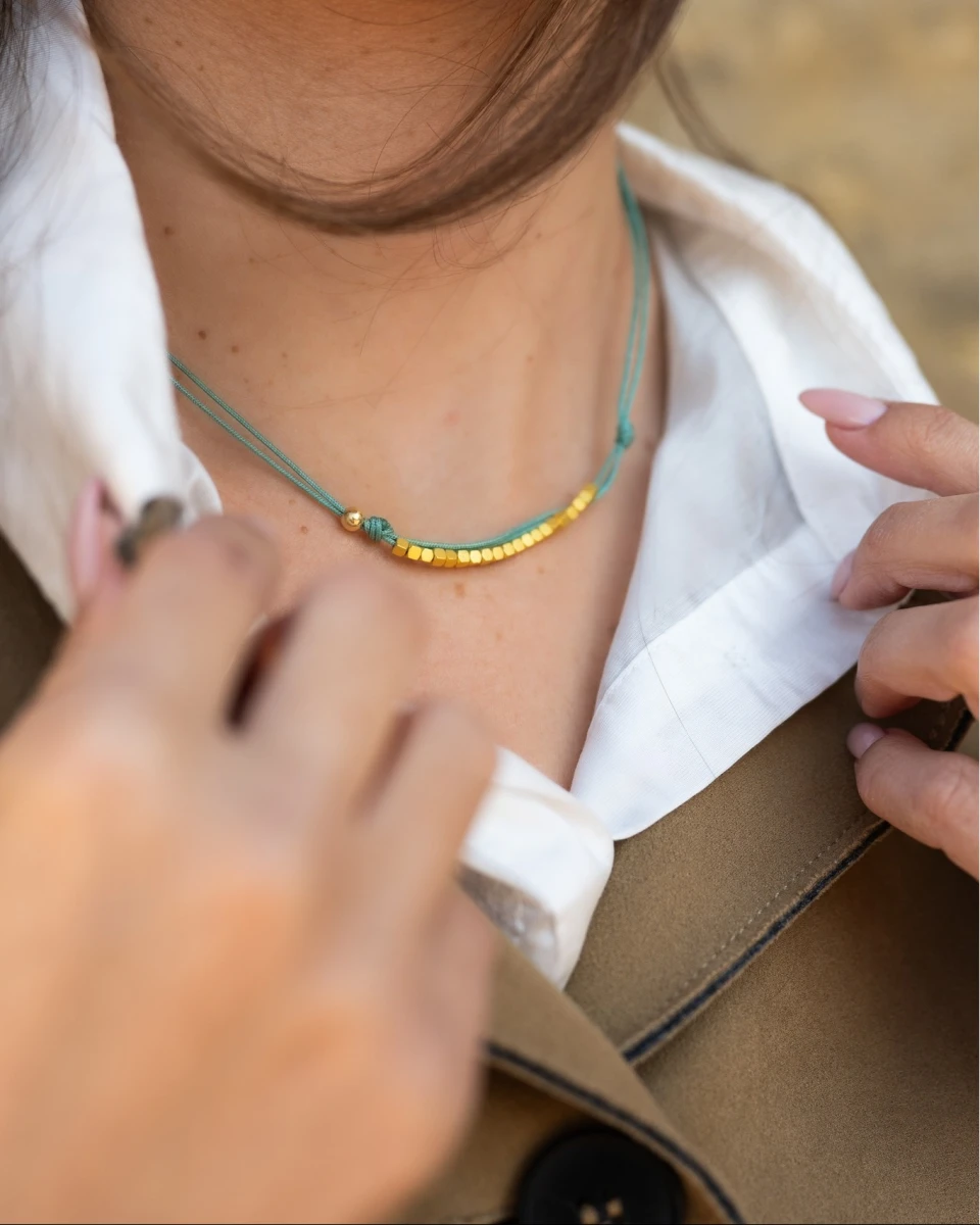 ZILIA Green & Zlatá Hematite Strieborný náhrdelník