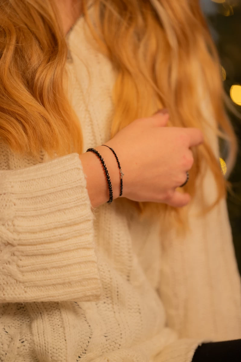 Náramok s čiernymi diamantami