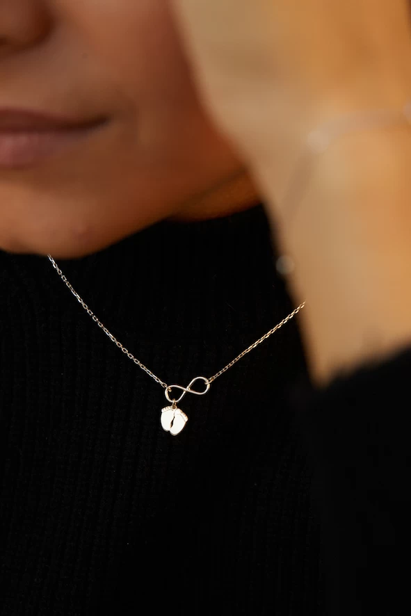 ZILIA Infinity Baby Feet Strieborný náhrdelník