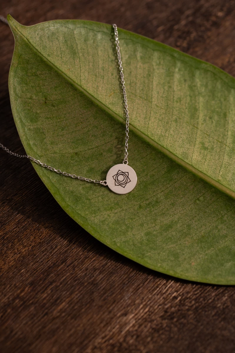 Náhrdelník sakrálnej čakry zo žltého zlata 14K