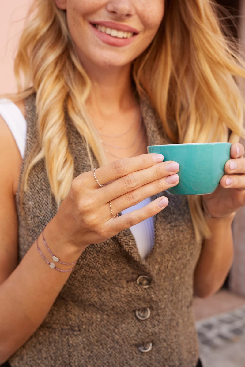 Prsteň so striebornými korálkami