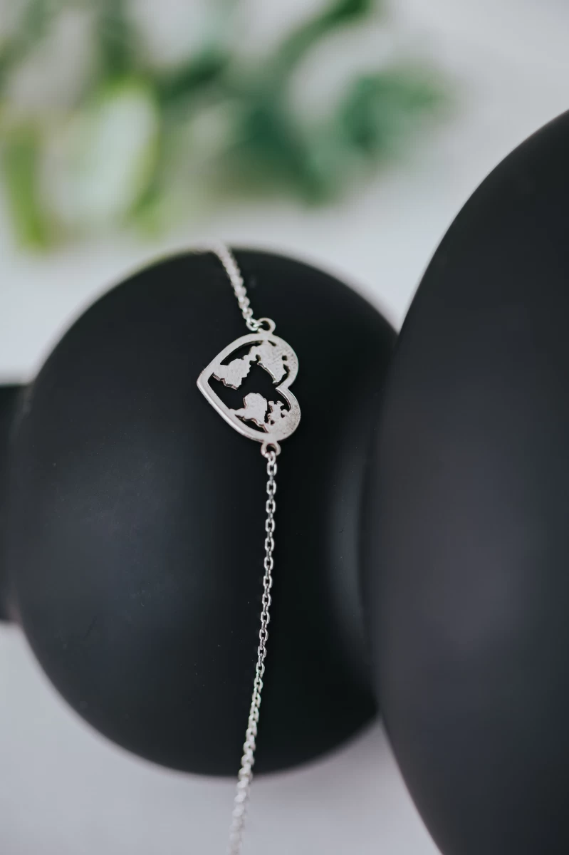 Mapa v srdci strieborná retiazka