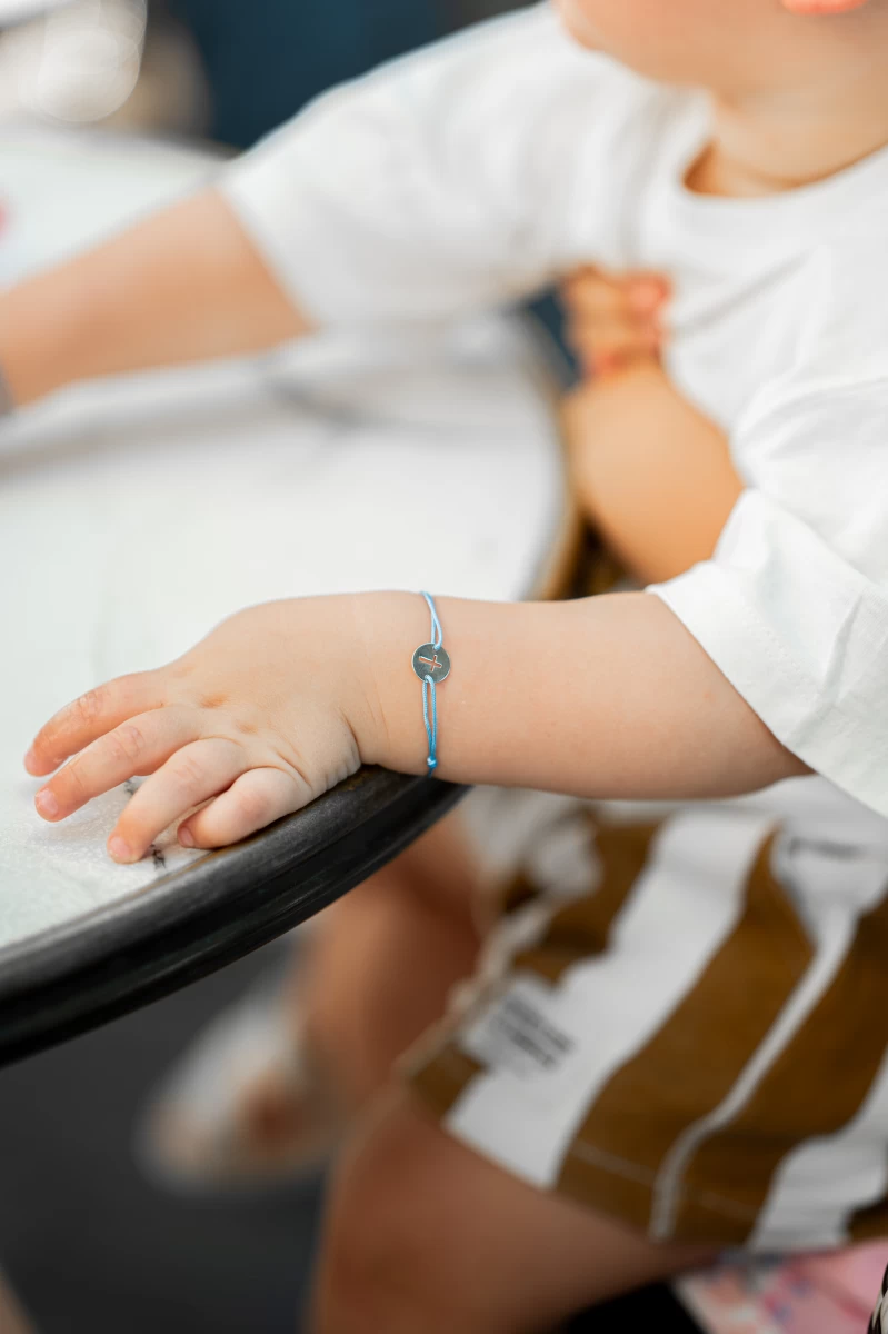 ZILIA Cross Baby Zlatá 14K Thread Náramok