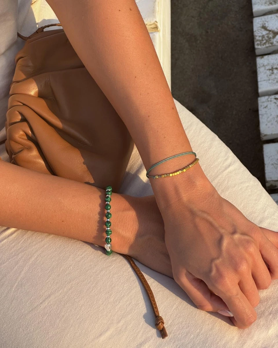 ZILIA Green & Zlatá Hematite Strieborný náramok