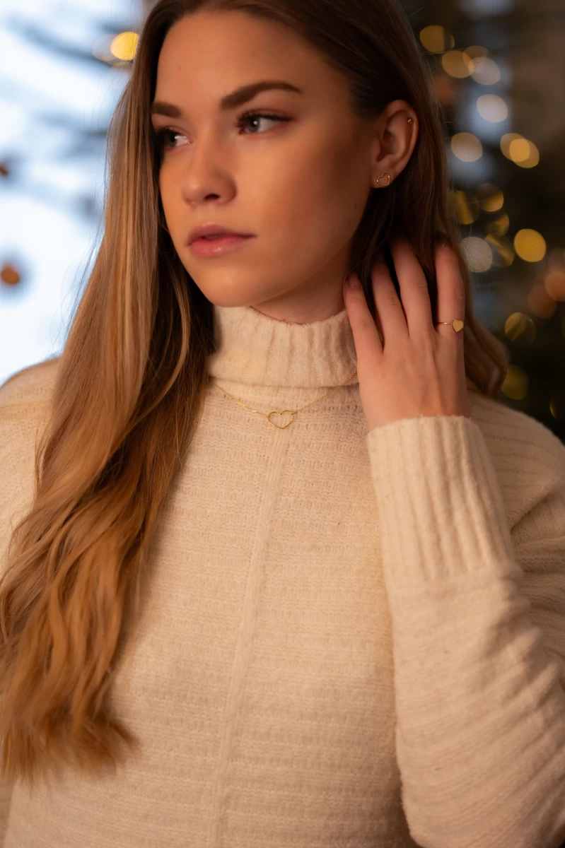 Ručne vyrobená retiazka so srdcom z 925 striebra