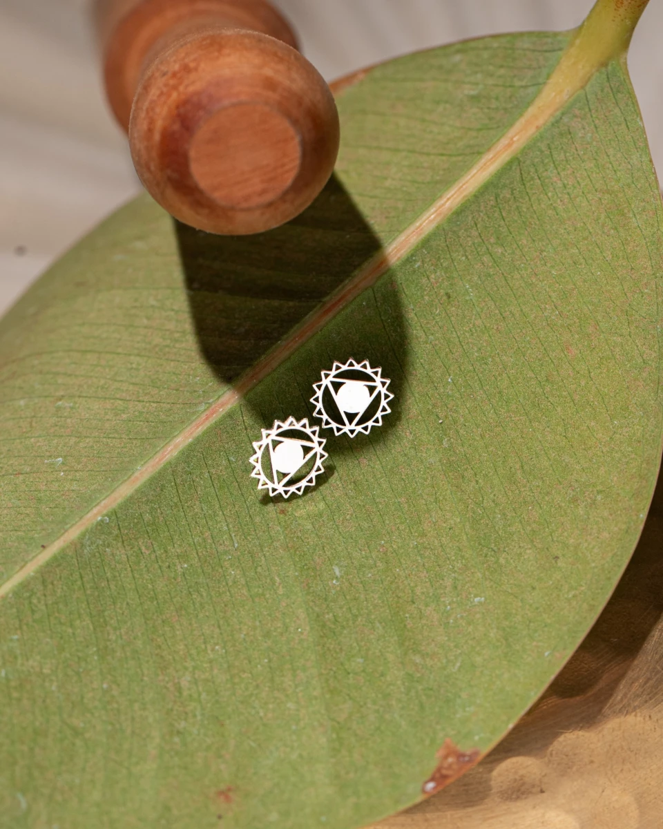 ZILIA Throat Chakra Contour Zlaté Náušnice