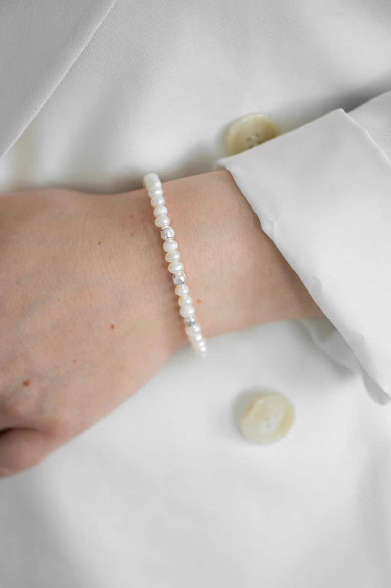 Perlový strieborný 925 náramok s kockou