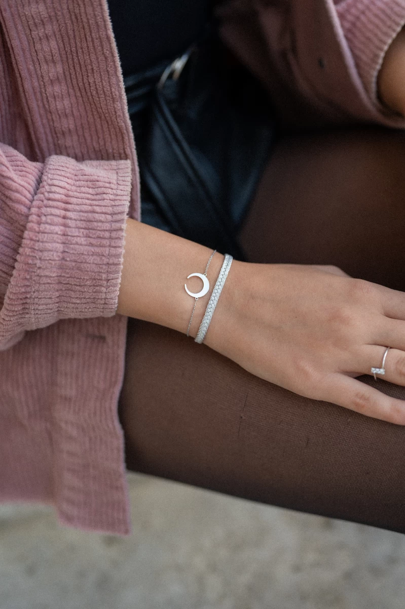 Strieborný trojhranný zirkónový prsteň